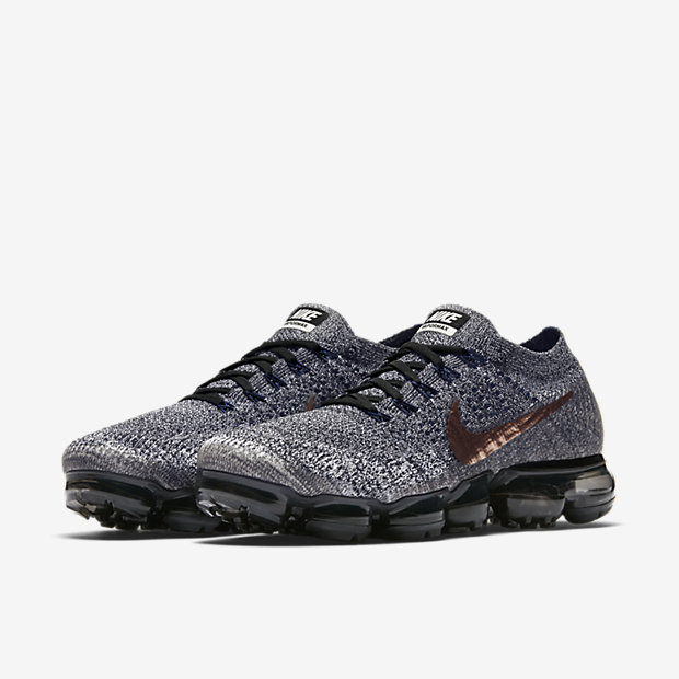 Vapormax explorer sales dark